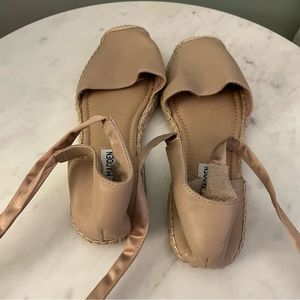 Steve Madden Ballet Inspired Espadrilles Size 6M NWOT